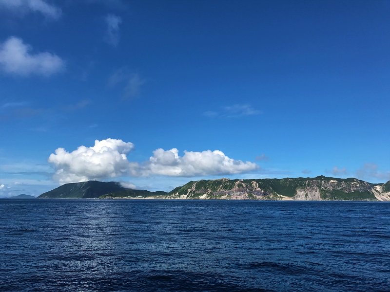 伊豆諸島新島の遠景の無料写真